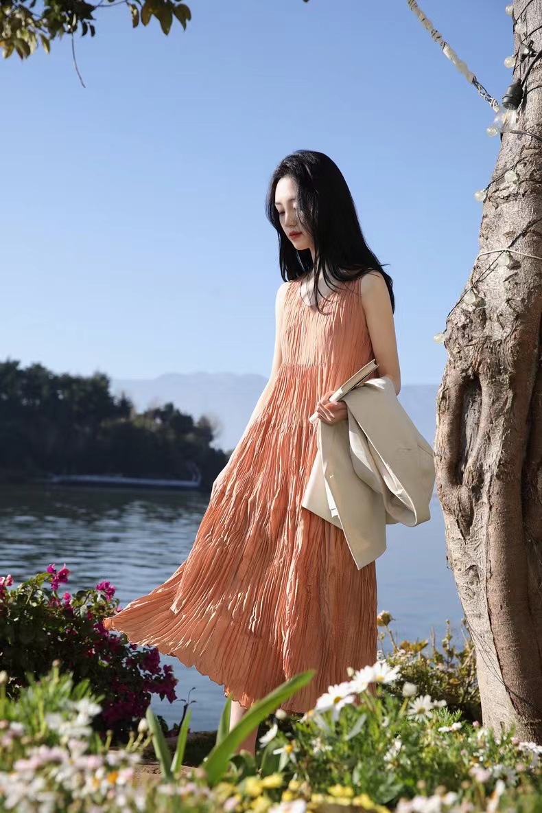 https://fulmo-img-server.com/dresscode-dresscode/e0ab4c73-0dcf-4e50-b34c-b5921d838dda.jpg