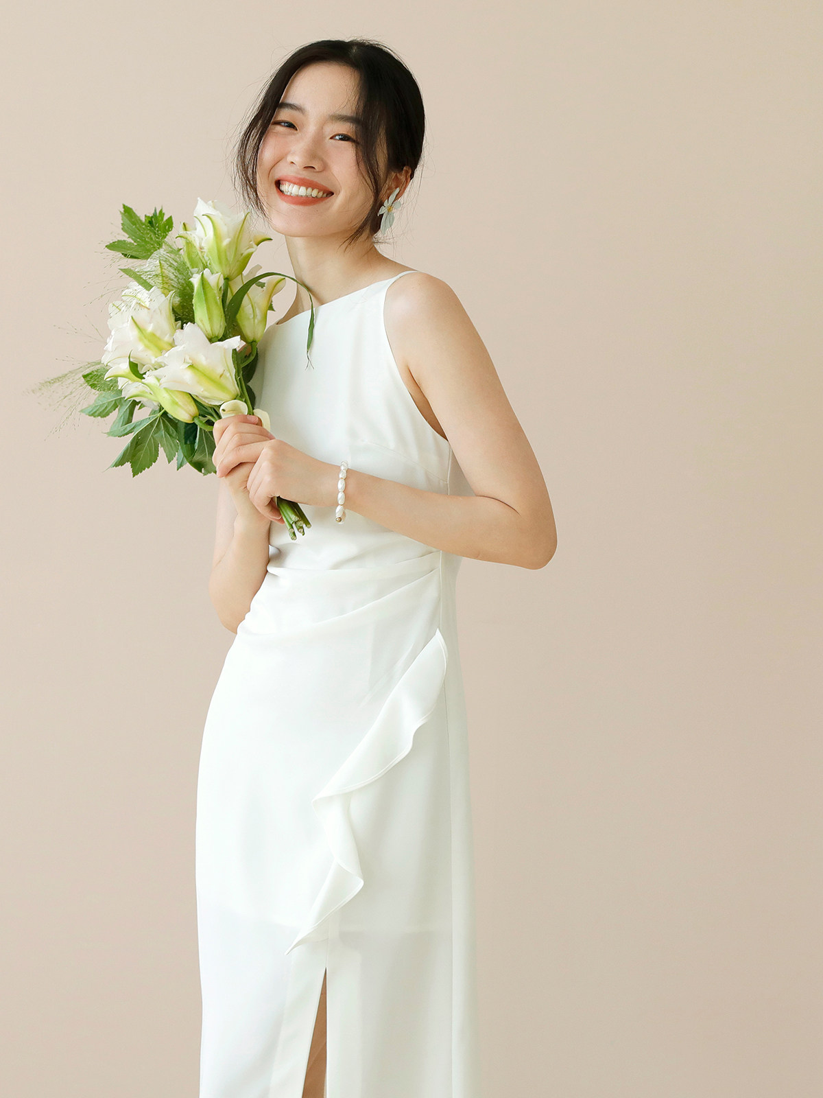 https://fulmo-img-server.com/dresscode-dresscode/e1d4bf2d-53f9-4855-aebd-1d78a4a3b517.jpg