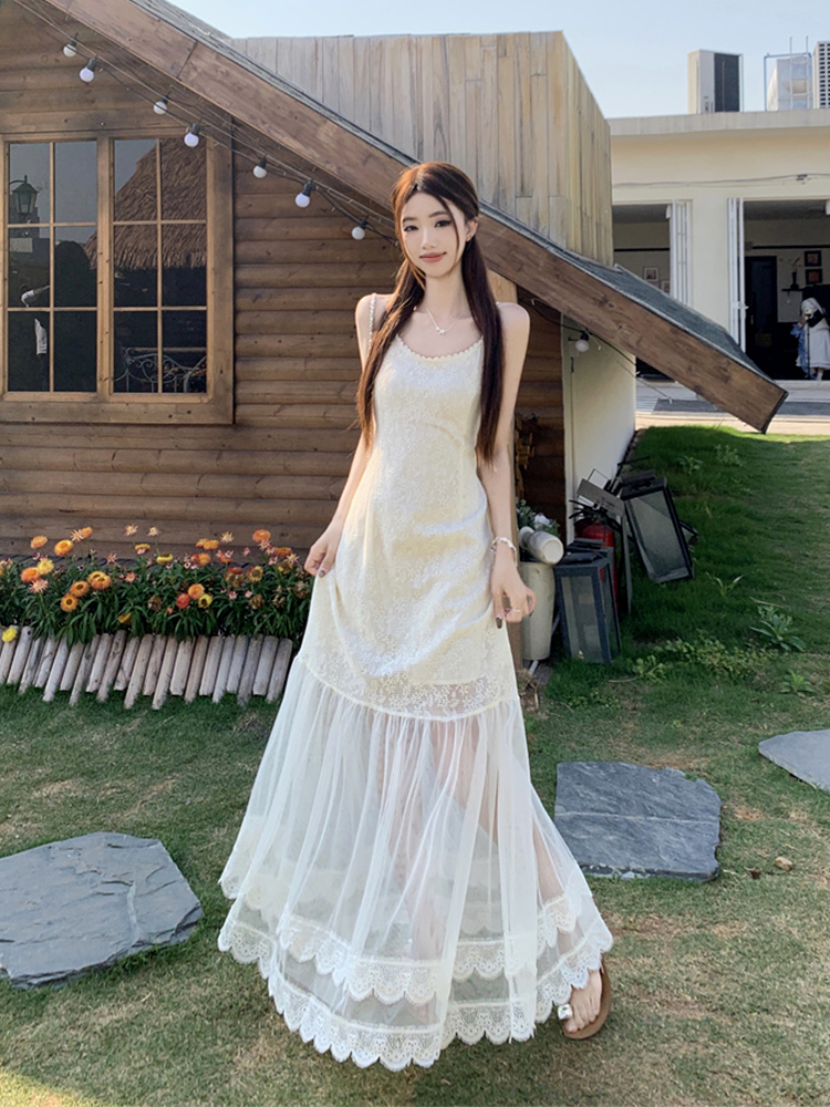 https://fulmo-img-server.com/dresscode-dresscode/e2bc3e99-3ade-41c4-8485-f07005781b70.jpg