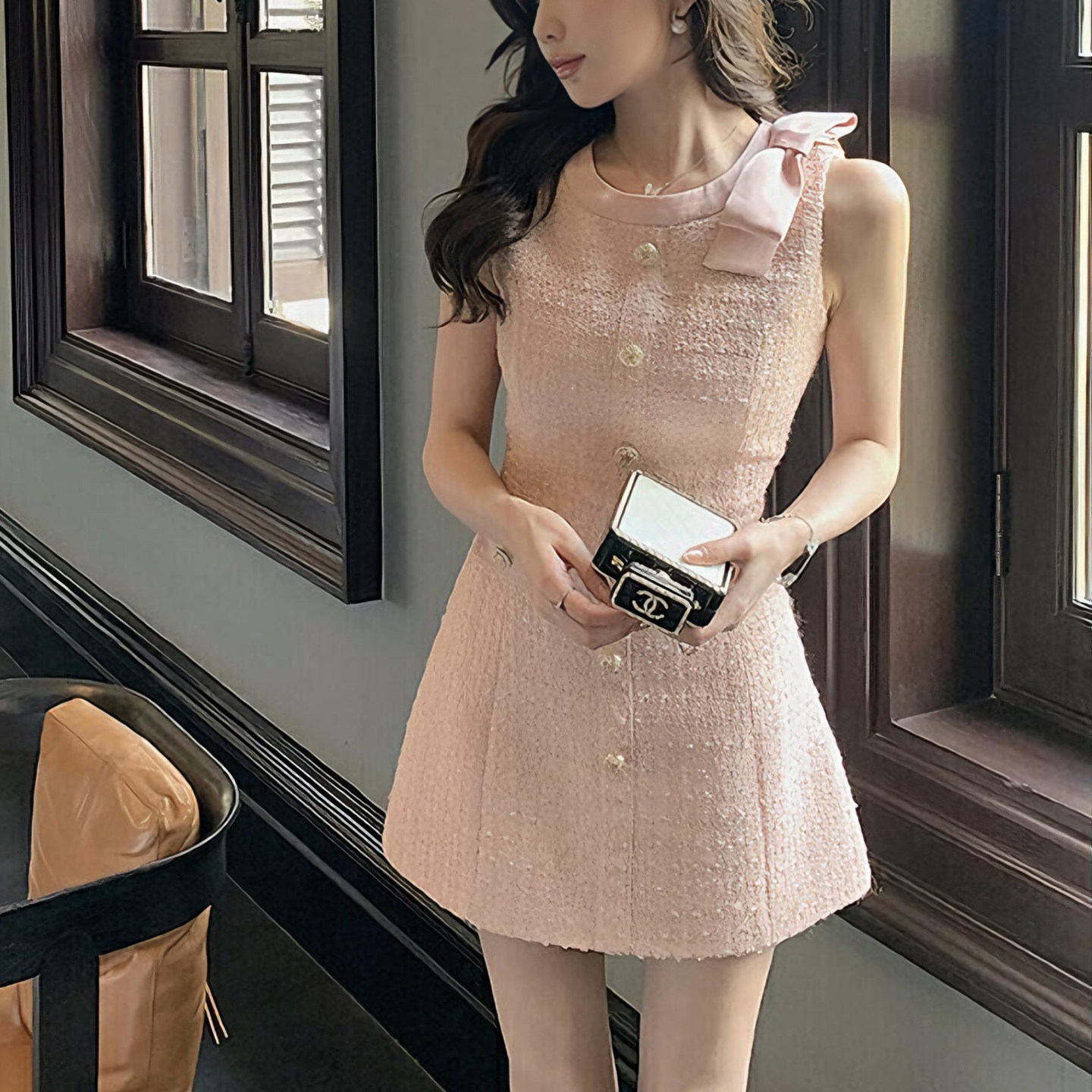 https://fulmo-img-server.com/dresscode-dresscode/e3453da8-21b0-4399-bf4b-e6f3525aa8ca.jpg