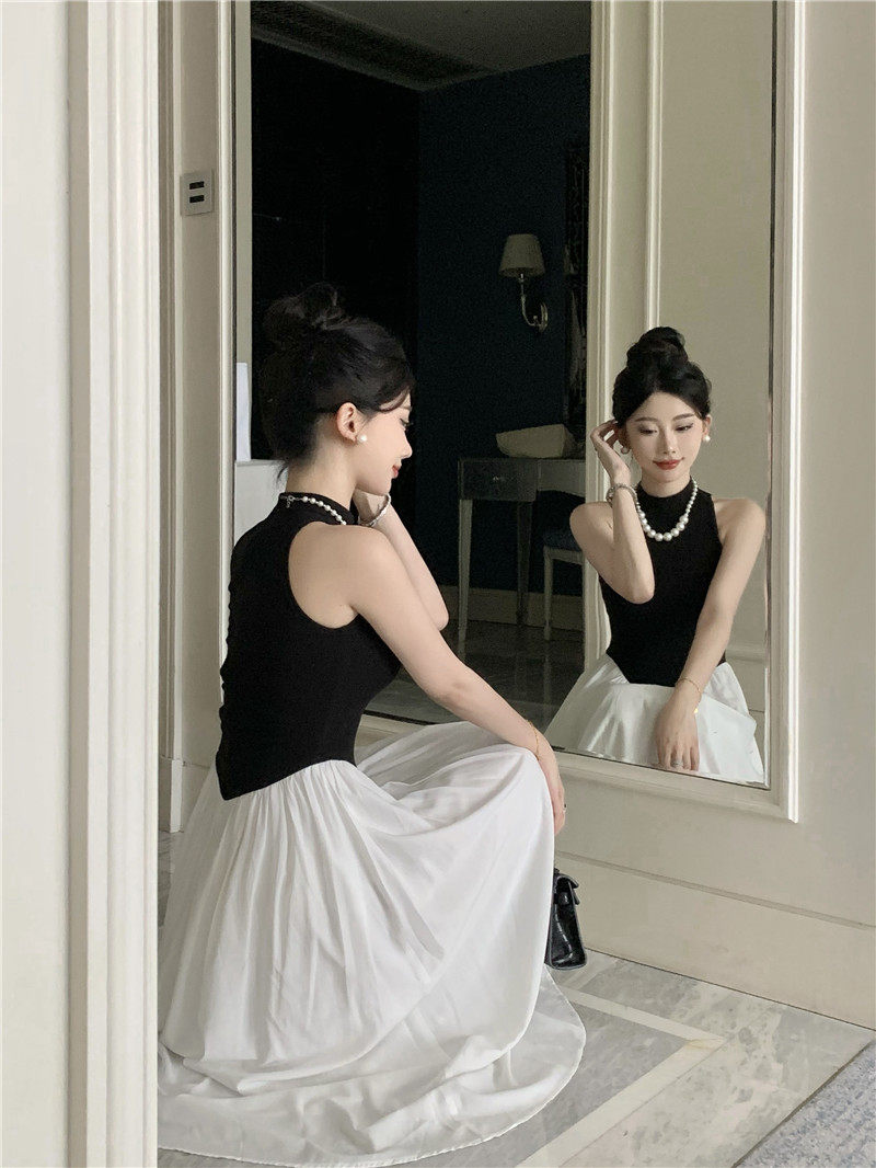 オケージョン ドレス 配色切替ホルターネックフレアワンピース