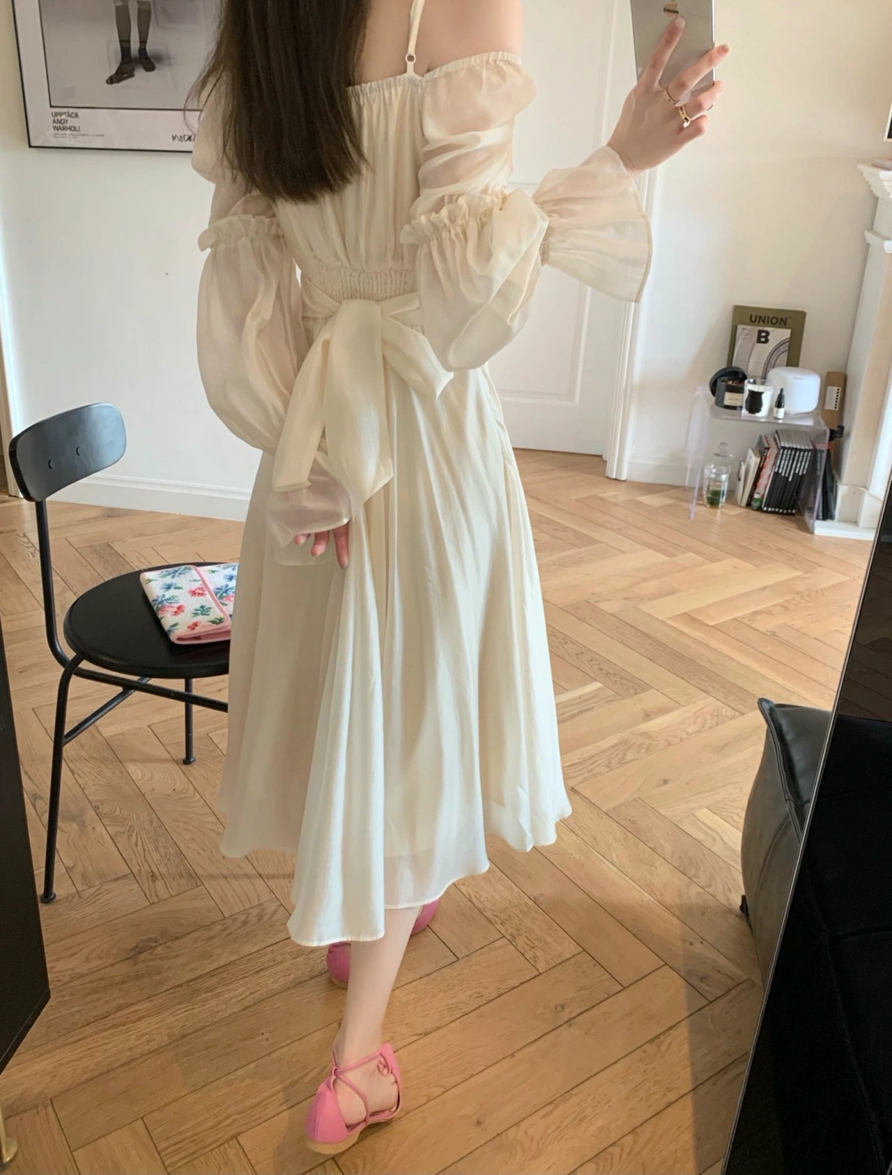 https://fulmo-img-server.com/dresscode-dresscode/e4bdffe4-b90c-49ad-9f06-4e5b53fd1187.jpg