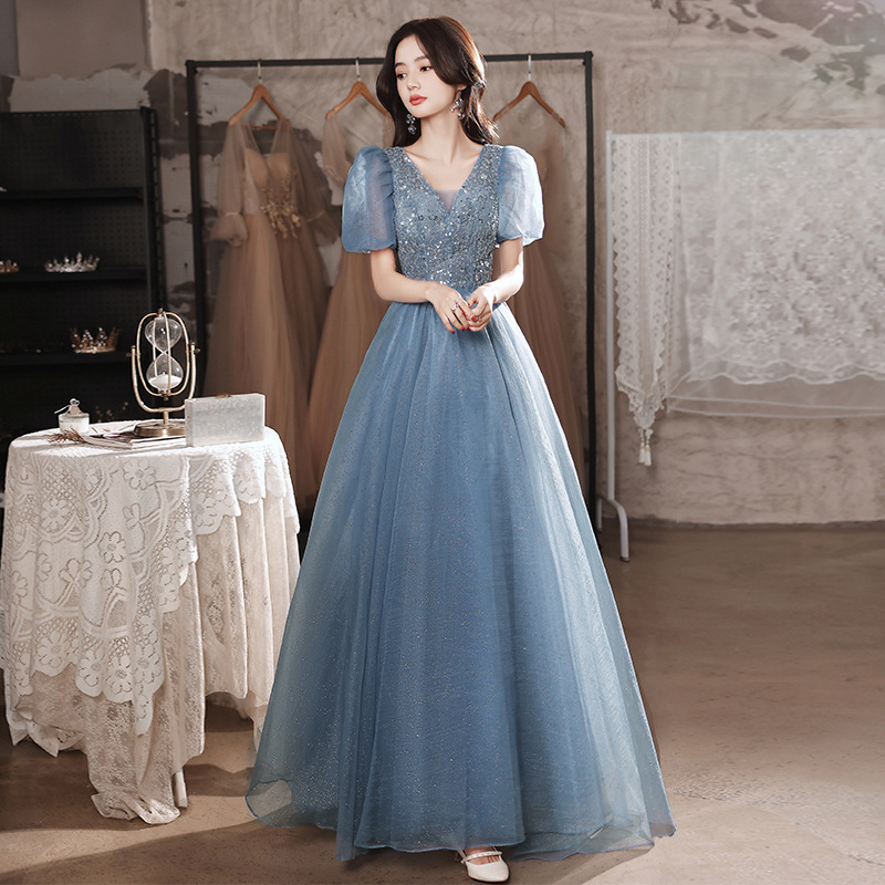 https://fulmo-img-server.com/dresscode-dresscode/e64cc01b-9982-4897-b078-a407b9e12264.jpg