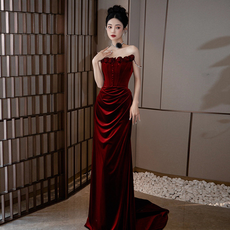 https://fulmo-img-server.com/dresscode-dresscode/e6a5a5a8-02e3-4e20-abd2-d16a23fe0f0a.jpg