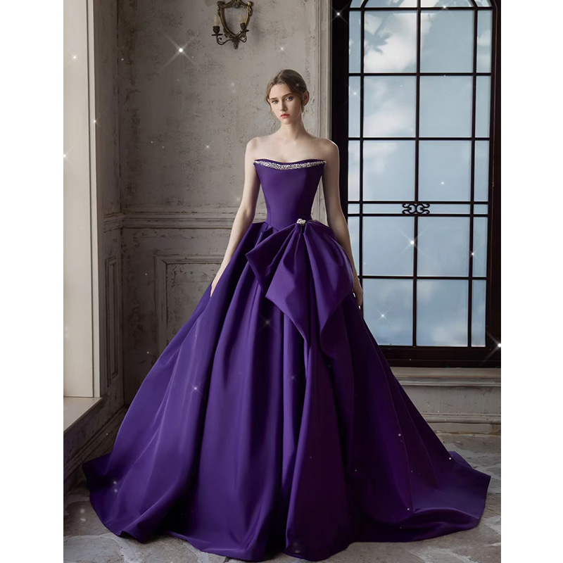 https://fulmo-img-server.com/dresscode-dresscode/e7604427-d7b8-4104-8505-0ad35de41536.jpg