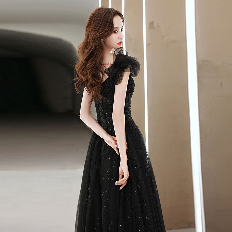 https://fulmo-img-server.com/dresscode-dresscode/e76b1490-a6a3-4573-91a8-a34fdc492e6f.jpg