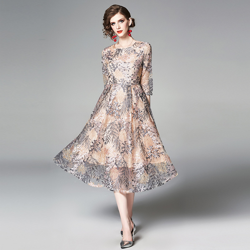 https://fulmo-img-server.com/dresscode-dresscode/e7cfe27c-8732-4168-a034-e20b18b4c10c.jpg