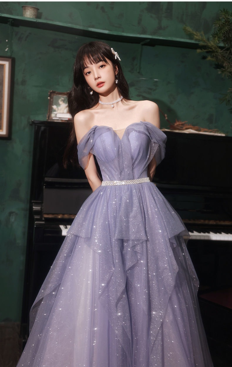 https://fulmo-img-server.com/dresscode-dresscode/e7d4a0b2-9236-4f27-b3fe-7f20a7c9378c.jpg
