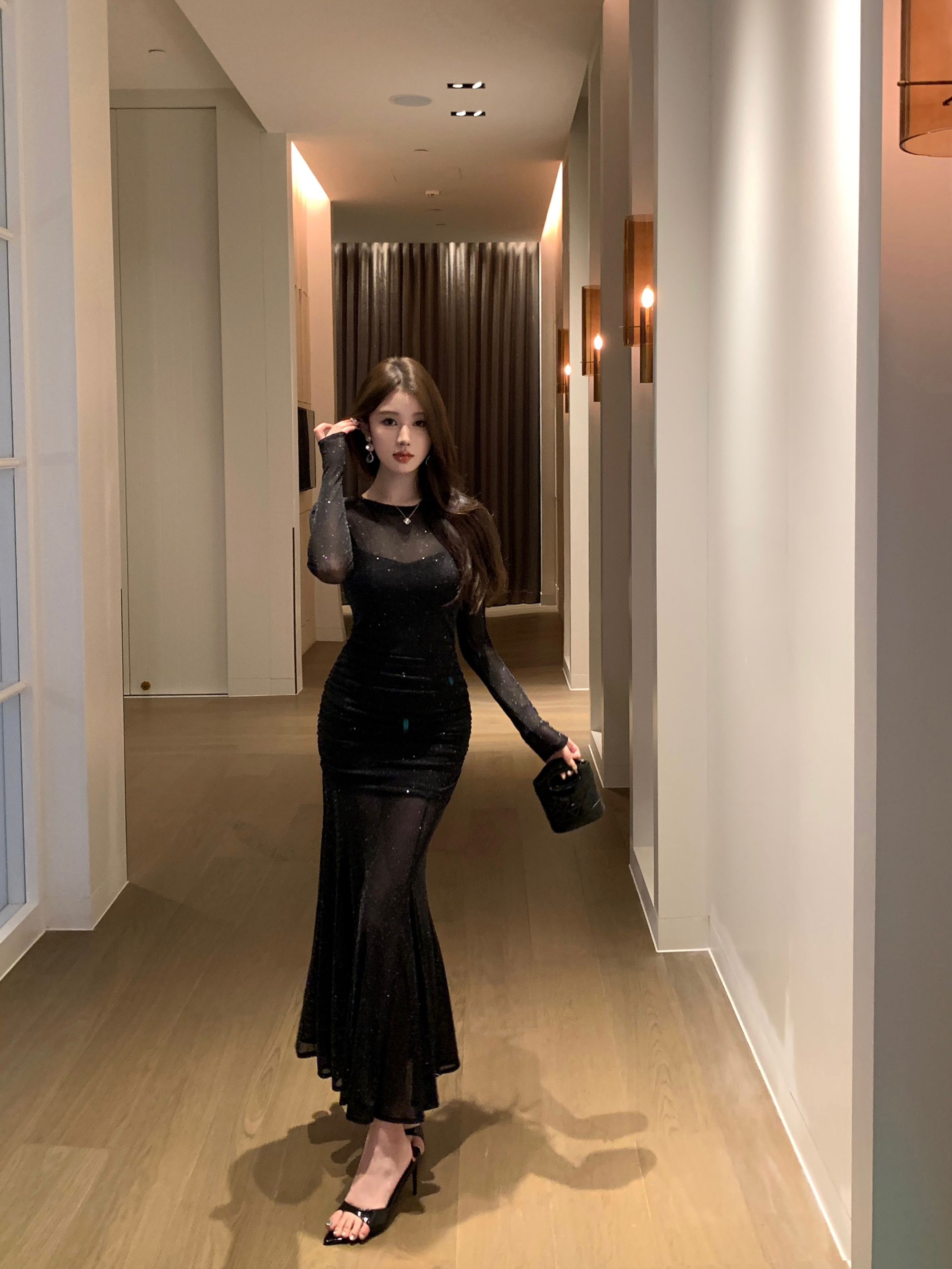 オケージョン ドレス 煌めきラメシアー長袖マーメイドタイトドレス