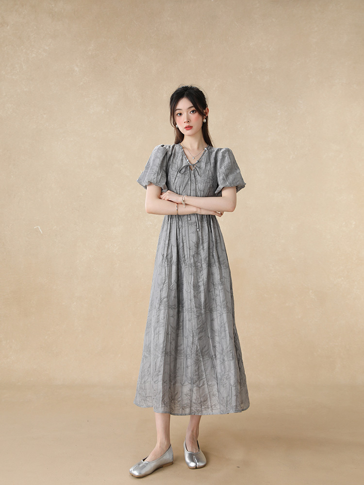 https://fulmo-img-server.com/dresscode-dresscode/e99a9e8f-bfe7-41ea-884e-b9f845ae5dfd.jpg