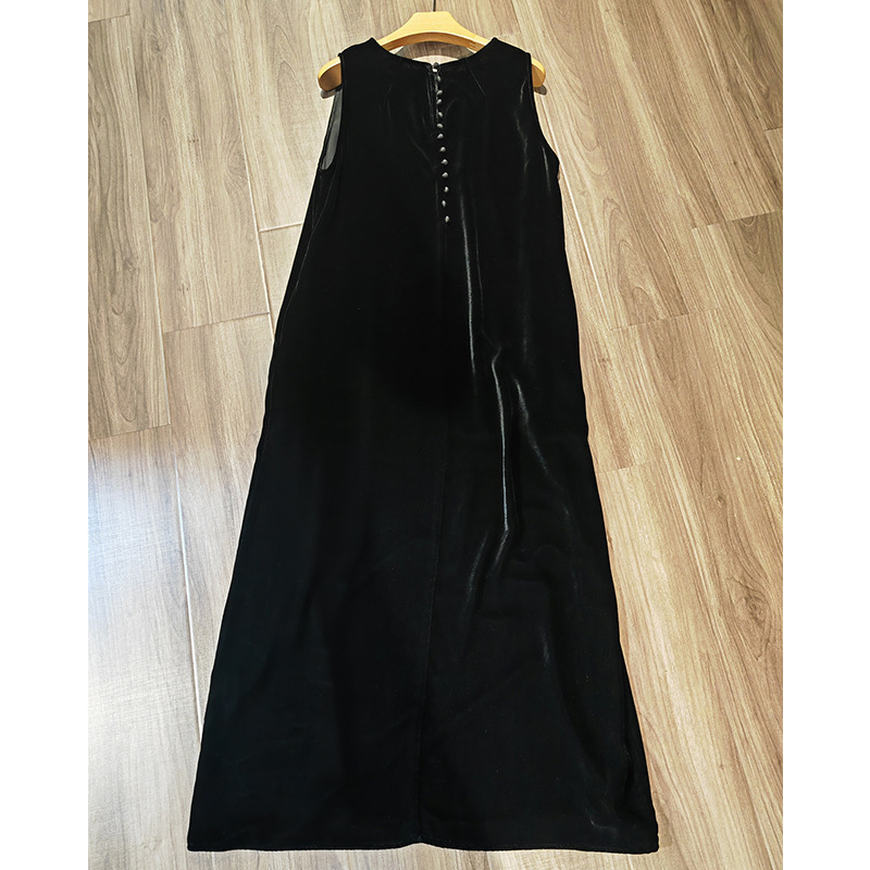 https://fulmo-img-server.com/dresscode-dresscode/ea257e47-2fa7-4c3b-b3d4-92e0708c1049.jpg