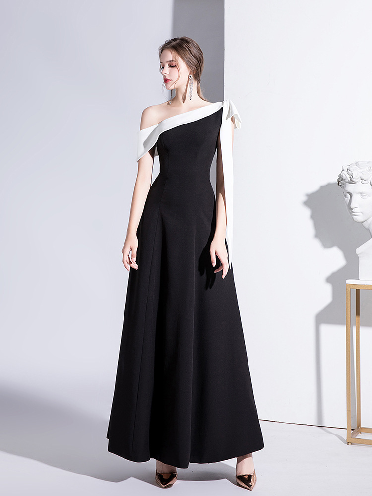 https://fulmo-img-server.com/dresscode-dresscode/ebdb3ff5-1d63-47a4-8b1c-4b63a578119e.jpg