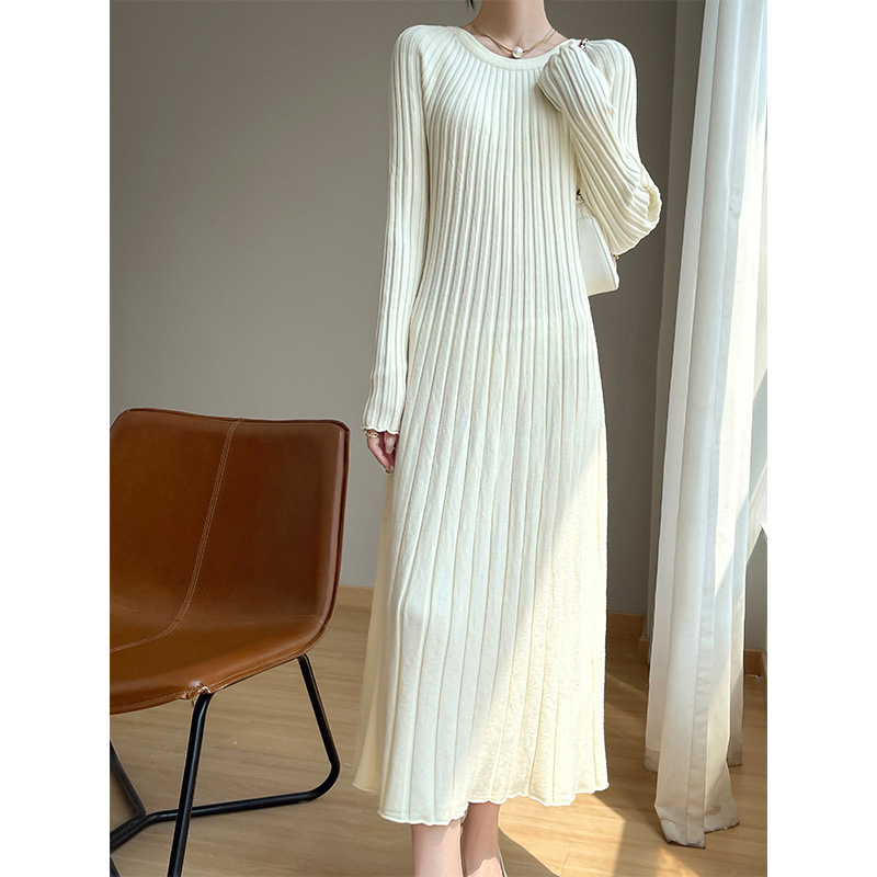 https://fulmo-img-server.com/dresscode-dresscode/ec6fa8d2-97cd-4dfb-bf95-ace12768fedb.jpg