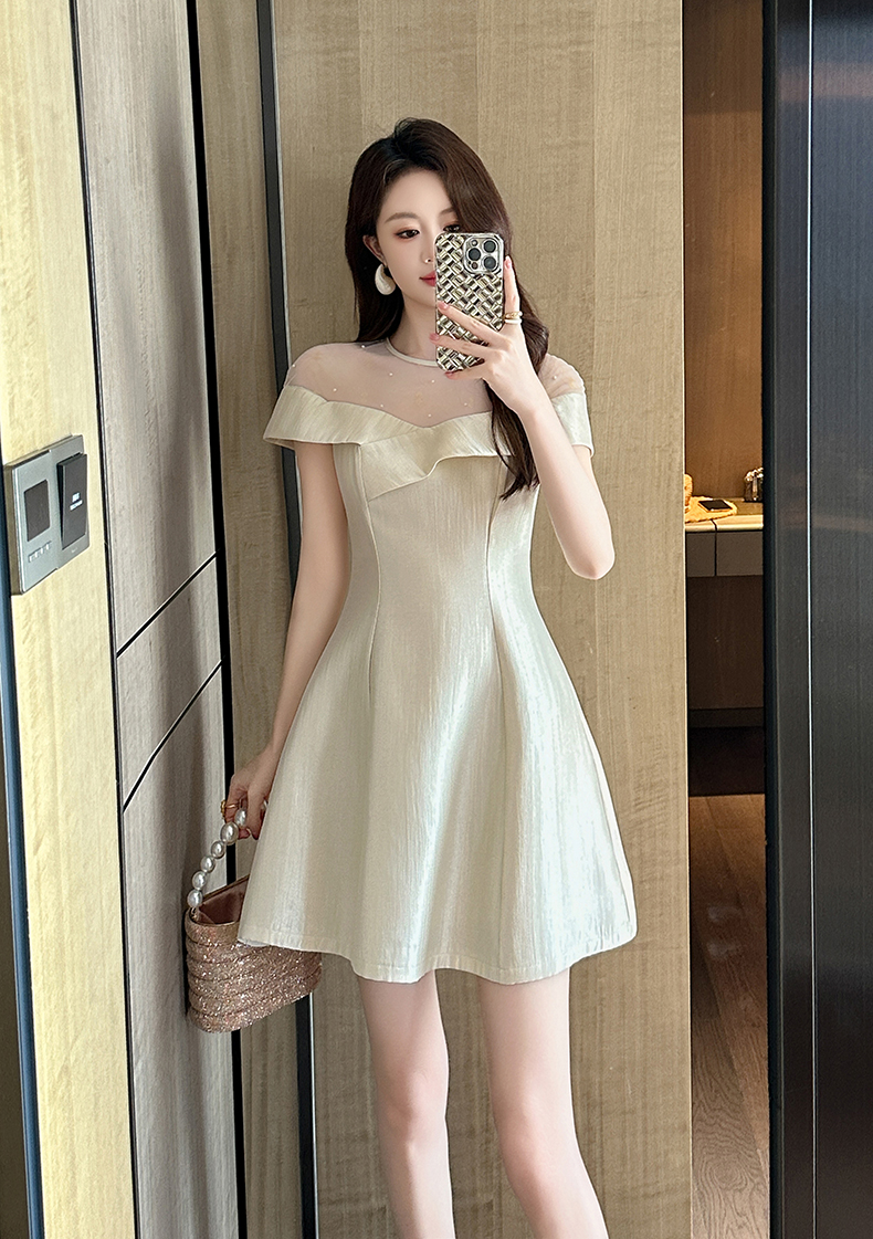 https://fulmo-img-server.com/dresscode-dresscode/ed73ebf5-e3f9-490b-9a15-27956a98021f.jpg