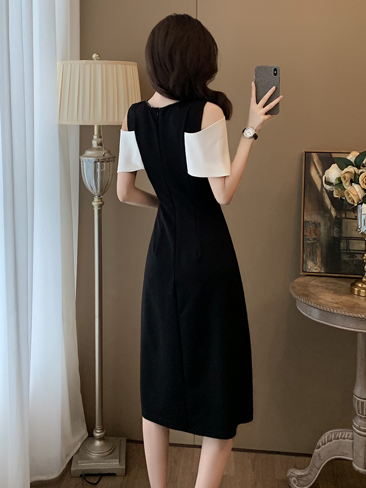 https://fulmo-img-server.com/dresscode-dresscode/efae2d0a-58ee-4d46-aa8b-a45269ac141b.jpg