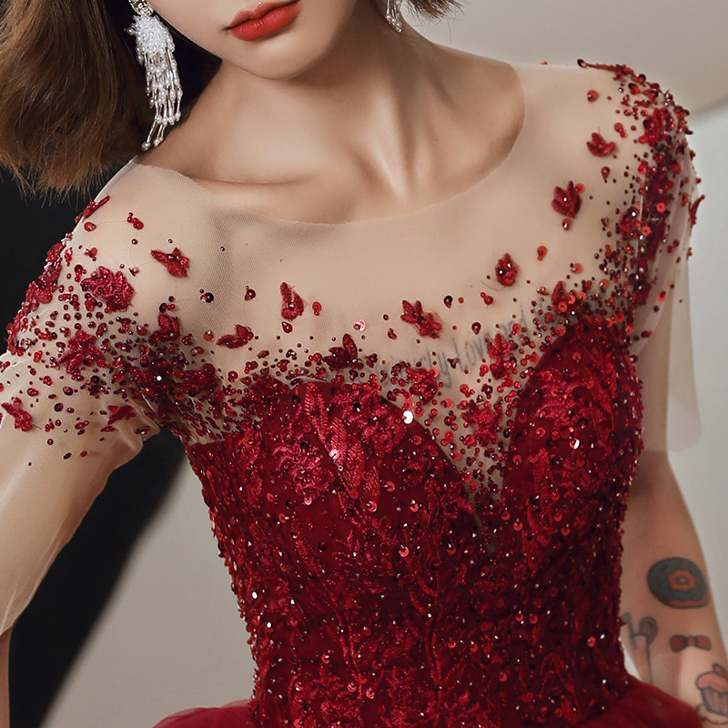 https://fulmo-img-server.com/dresscode-dresscode/f279689d-ef56-4865-aa4e-0cf0a261ada5.jpg