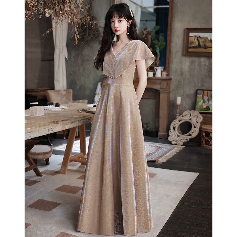 https://fulmo-img-server.com/dresscode-dresscode/f5a242a3-b10f-4d13-8fb9-adee72e8e3bc.jpg