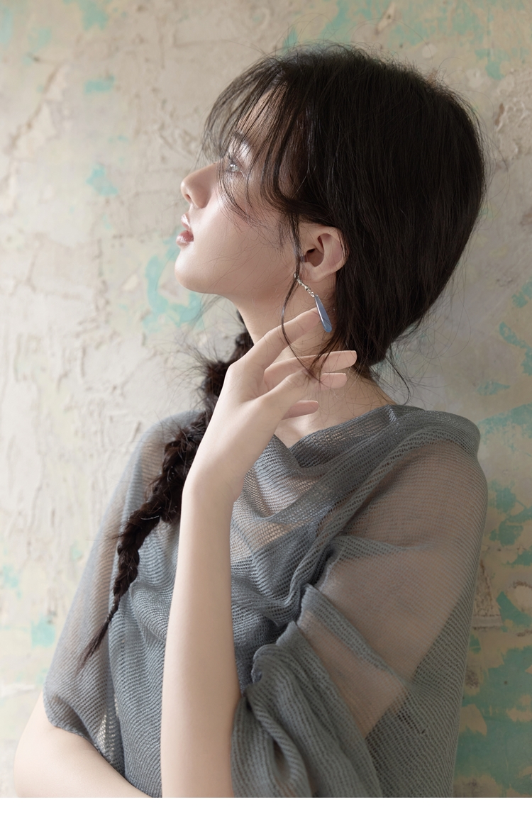 https://fulmo-img-server.com/dresscode-dresscode/f763574b-0f33-4190-a883-7fdf03c2bd46.jpg