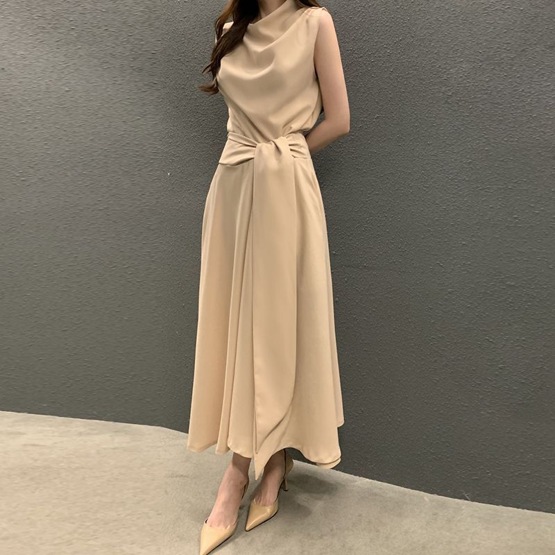 https://fulmo-img-server.com/dresscode-dresscode/f77d1dd4-9c2f-4732-aa78-f42e455ea64e.jpg