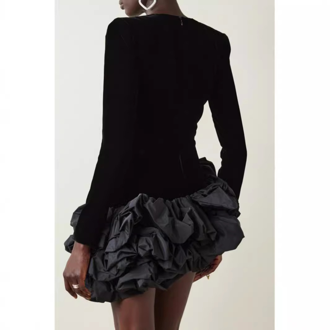 https://fulmo-img-server.com/dresscode-dresscode/f7cf08b1-8d6f-496a-8b51-8b42ae54d92c.jpg