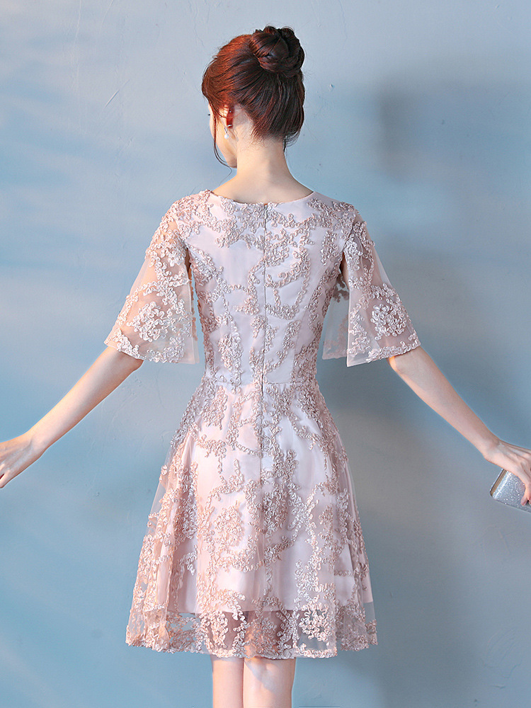 https://fulmo-img-server.com/dresscode-dresscode/f802ebb1-28bf-4214-9324-8e21f26b0259.jpg