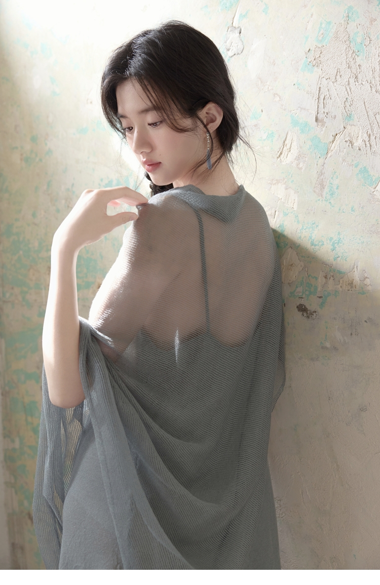 https://fulmo-img-server.com/dresscode-dresscode/fa3fdd6c-4c1e-4882-9760-9a76e4304330.jpg