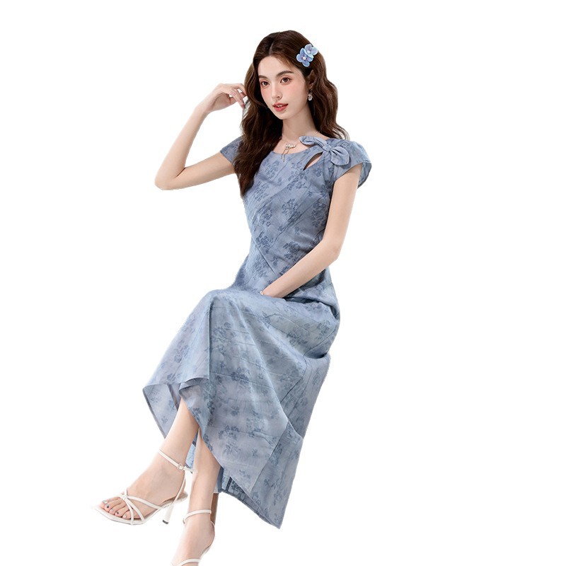 https://fulmo-img-server.com/dresscode-dresscode/fc4eeb6d-428e-4bad-9f49-cf8fc7bd3f93.jpg