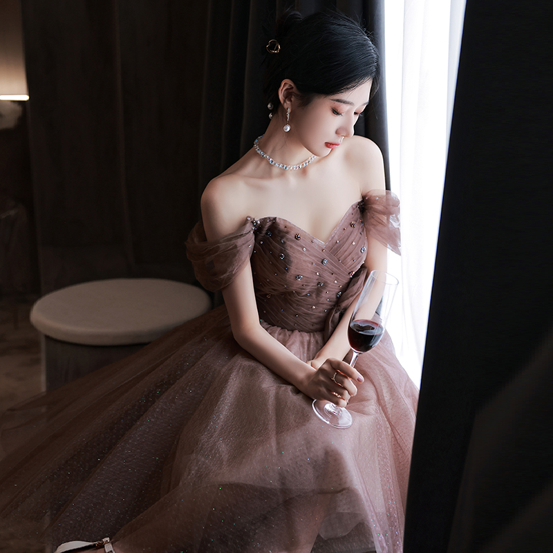 https://fulmo-img-server.com/dresscode-dresscode/feaa588c-fc5d-4719-8d26-5b8323ec5904.jpg