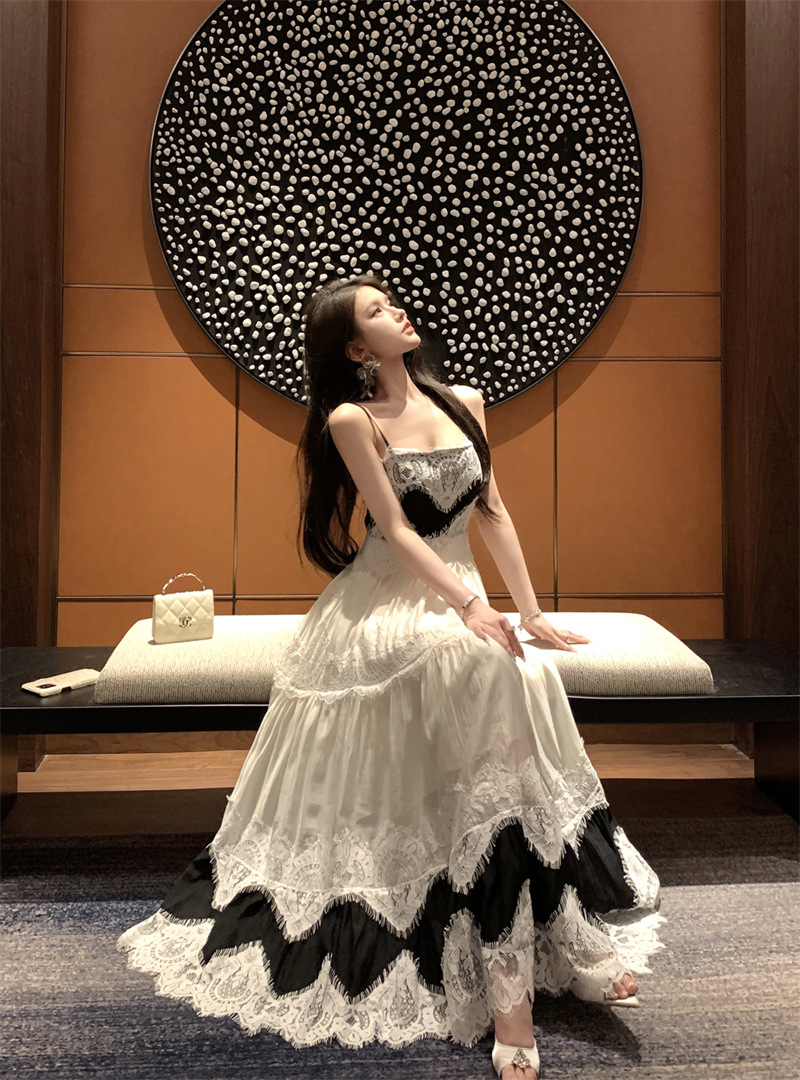 https://fulmo-img-server.com/dresscode-dresscode/fed396b2-23a3-4113-aa78-564f7135536b.jpg