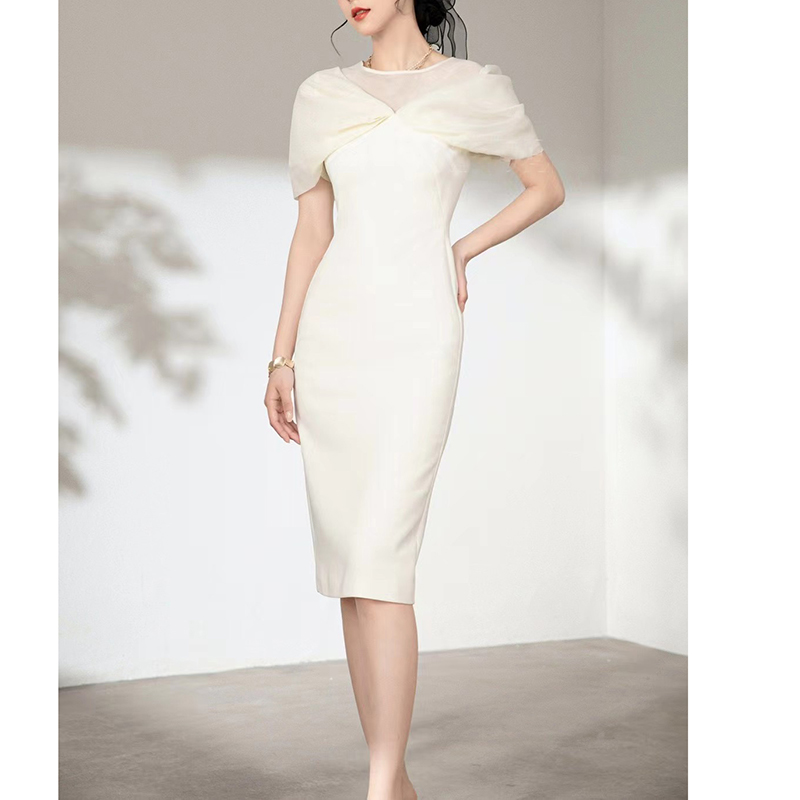 https://fulmo-img-server.com/dresscode-dresscode/ffcf2907-aac0-440b-841c-63fcdae78057.jpg