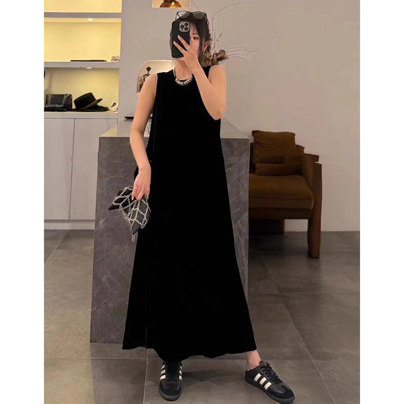 https://fulmo-img-server.com/dresscode-dresscode/ffef45fc-f730-48aa-bf11-8e72798214a5.jpg