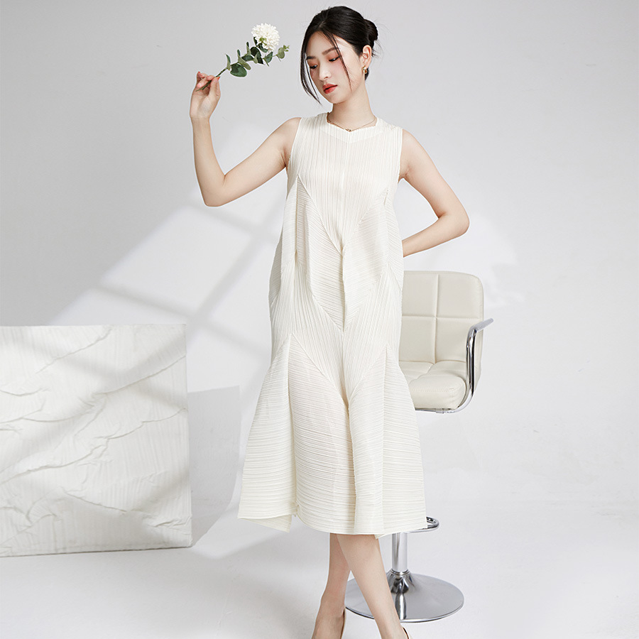 https://fulmo-img-server.com/dresscolory/03ee6c7e-5fec-43dd-9086-4a74b42ca120.jpg