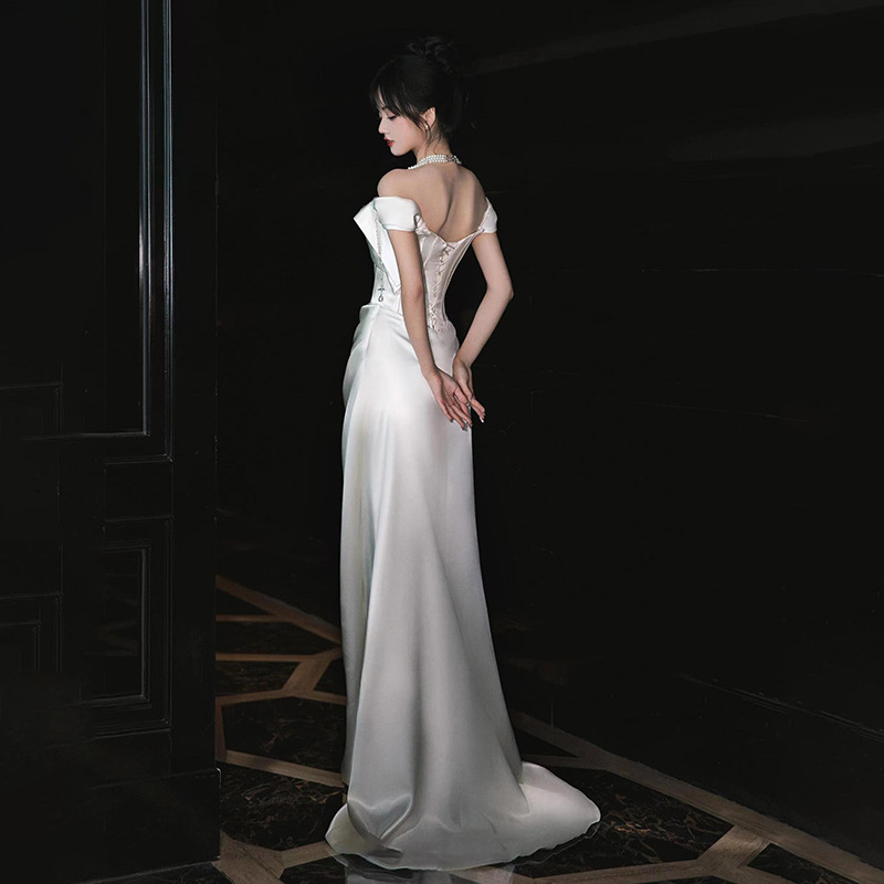 https://fulmo-img-server.com/dresscolory/07dd9b6f-8998-46f0-a1f7-14c2289ea40f.jpg