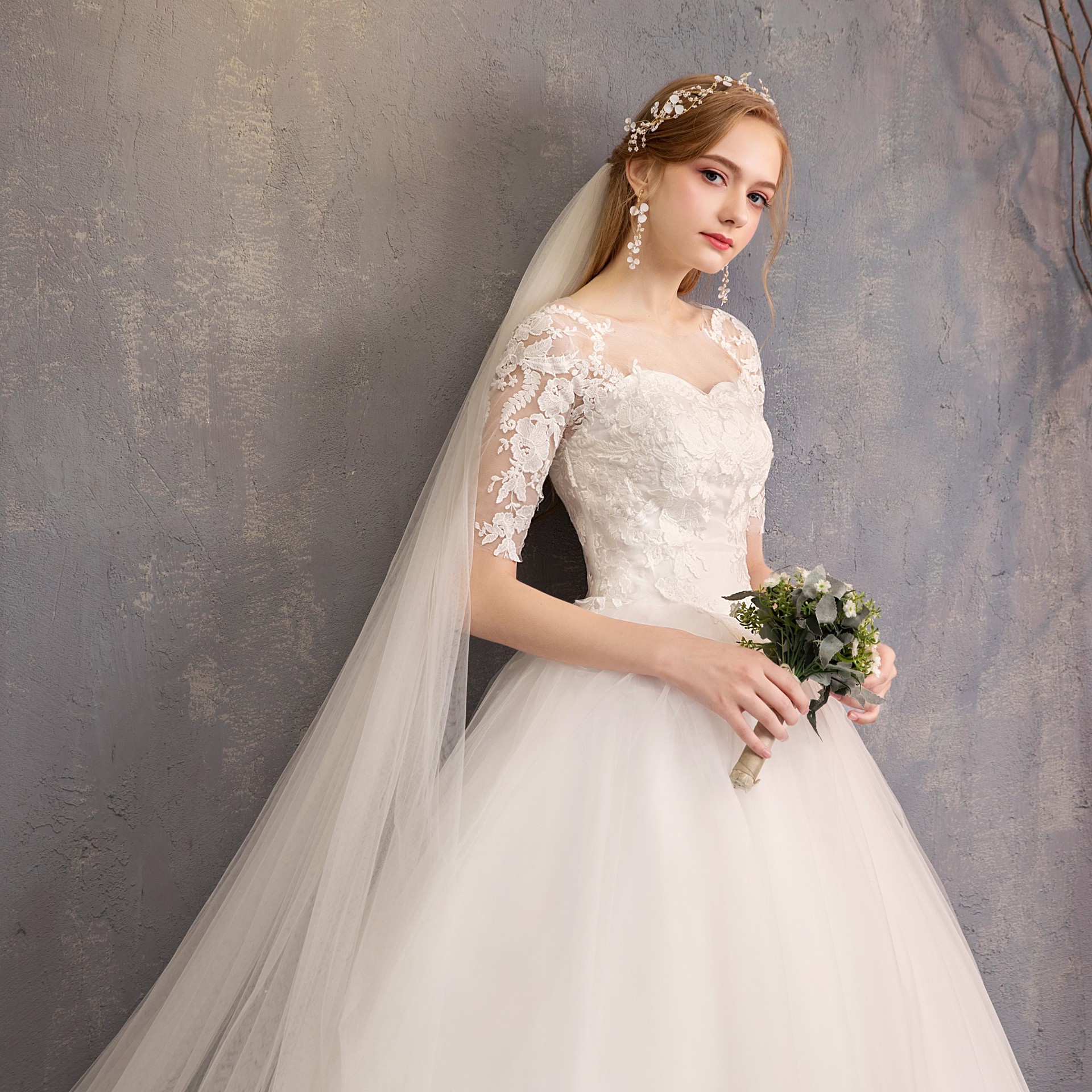 https://fulmo-img-server.com/dresscolory/08913d6e-4b65-4492-a8a1-8d9267f55eb5.jpg