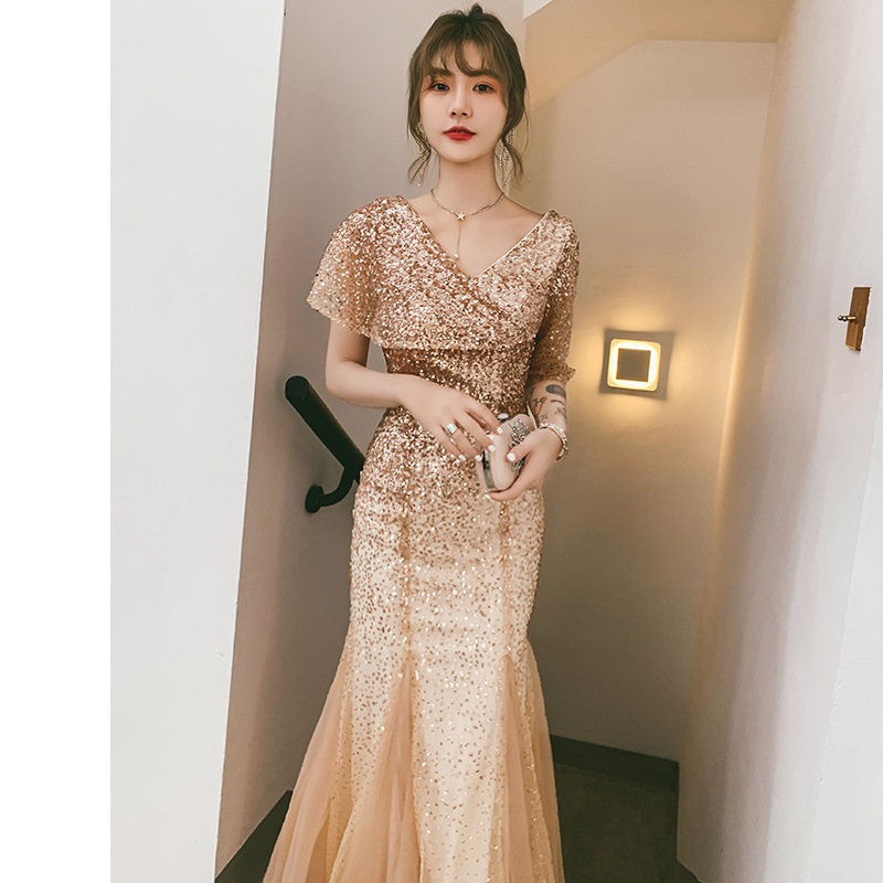 https://fulmo-img-server.com/dresscolory/09d733da-c29d-4e58-b038-6436a1bcdaf6.jpg