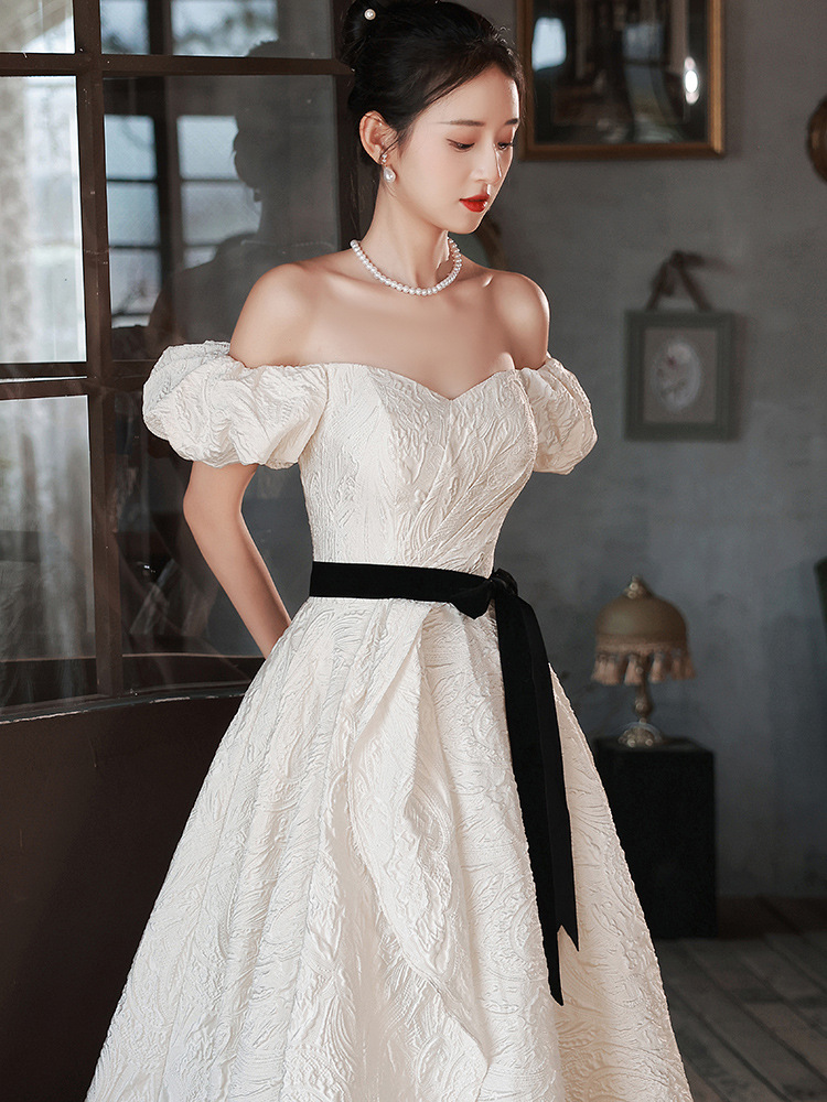 https://fulmo-img-server.com/dresscolory/0a70756f-b5e8-444f-95c5-6ac313056c0d.jpg