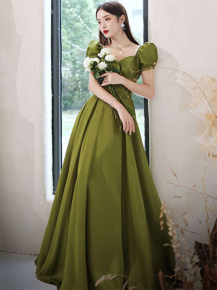 https://fulmo-img-server.com/dresscolory/0b8470a4010047619dfe2261efa27818.jpeg
