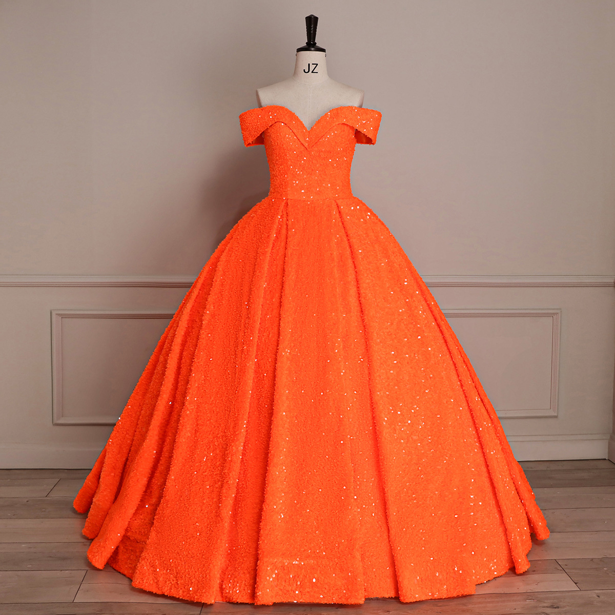 https://fulmo-img-server.com/dresscolory/10d07f61-42af-4691-9e27-22429e9e6ff8.jpg