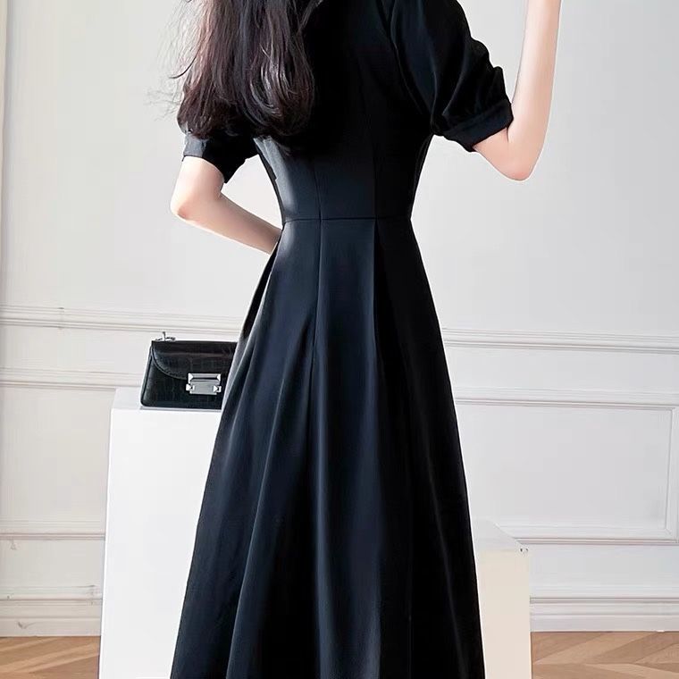 https://fulmo-img-server.com/dresscolory/116eaf2a-b779-404a-84fa-3e0b718383db.jpg