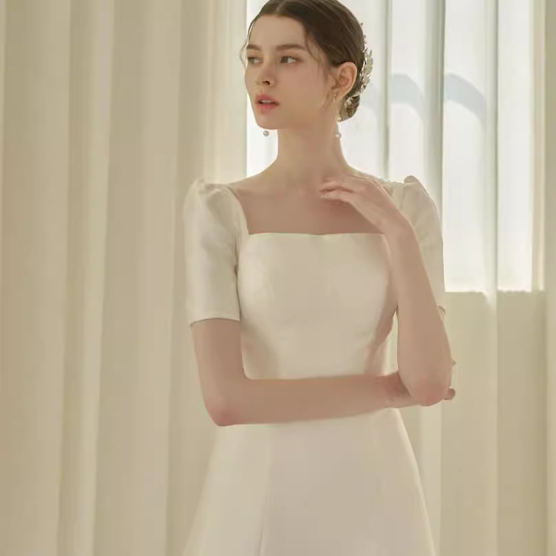 https://fulmo-img-server.com/dresscolory/123062c5-9a51-4a8c-84dc-41ebceff9ae7.jpg