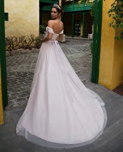 https://fulmo-img-server.com/dresscolory/15af4008-c78c-483c-b43e-9ed09721b9e6.jpg