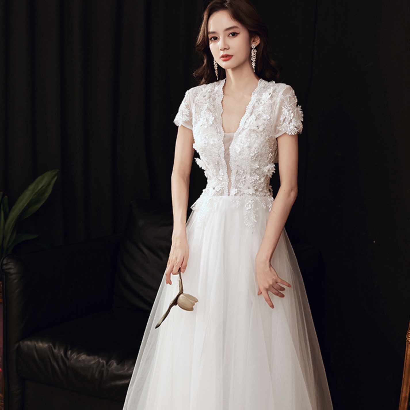 https://fulmo-img-server.com/dresscolory/1739840536074_jkoaxdf9_zm6dfpfo.jpeg