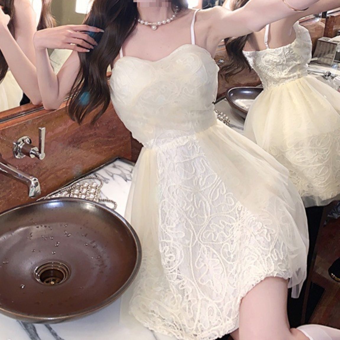 https://fulmo-img-server.com/dresscolory/1744142035472_4i5w9r2l_amxwv17y.jpeg