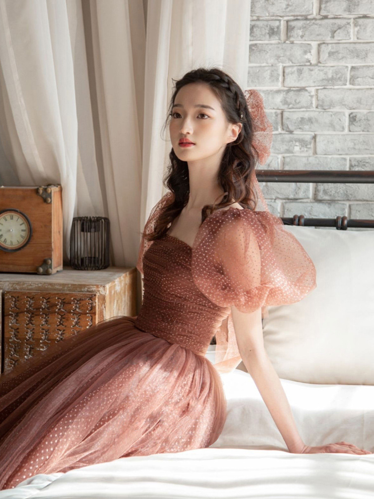 https://fulmo-img-server.com/dresscolory/1837ce16-105b-4646-8ae9-eb5655e087da.jpg