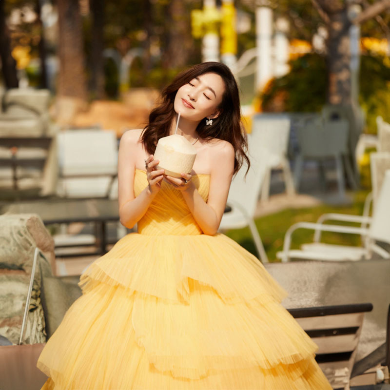 https://fulmo-img-server.com/dresscolory/1cc6e6f3-1b94-4e63-bba9-d3e69253b992.jpg