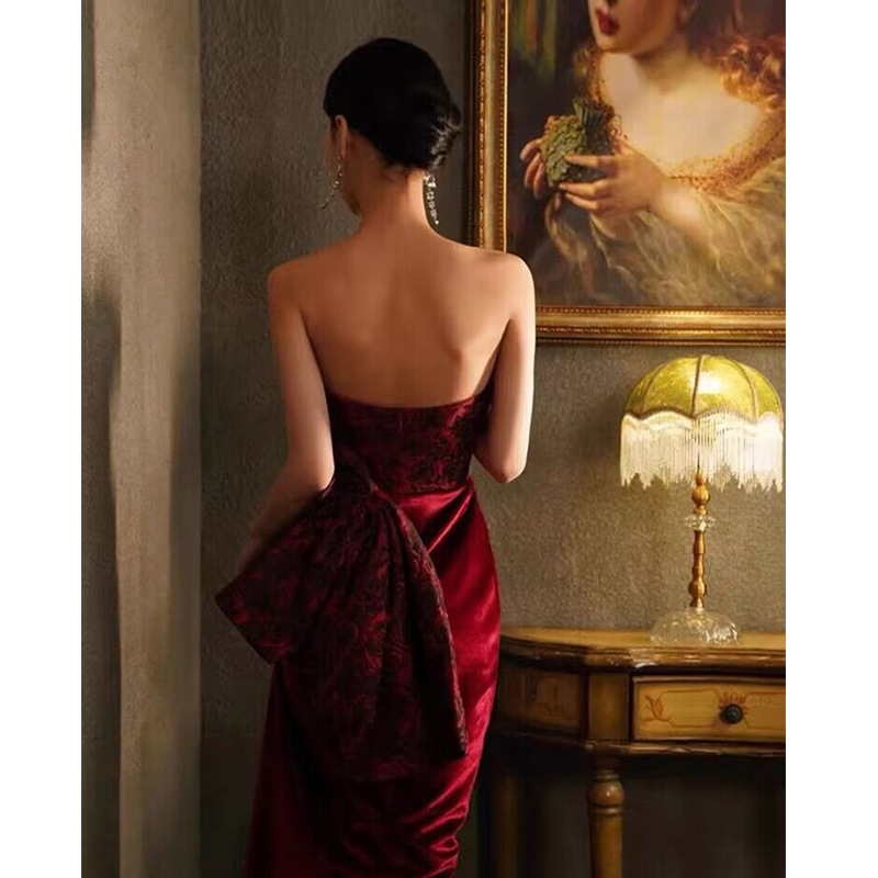 https://fulmo-img-server.com/dresscolory/1e859278-76fb-4fd0-bfcb-57255876be55.jpg