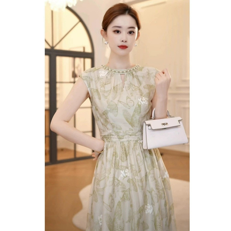 https://fulmo-img-server.com/dresscolory/20be2653-2e0b-4a30-b605-5f39efe09820.jpg