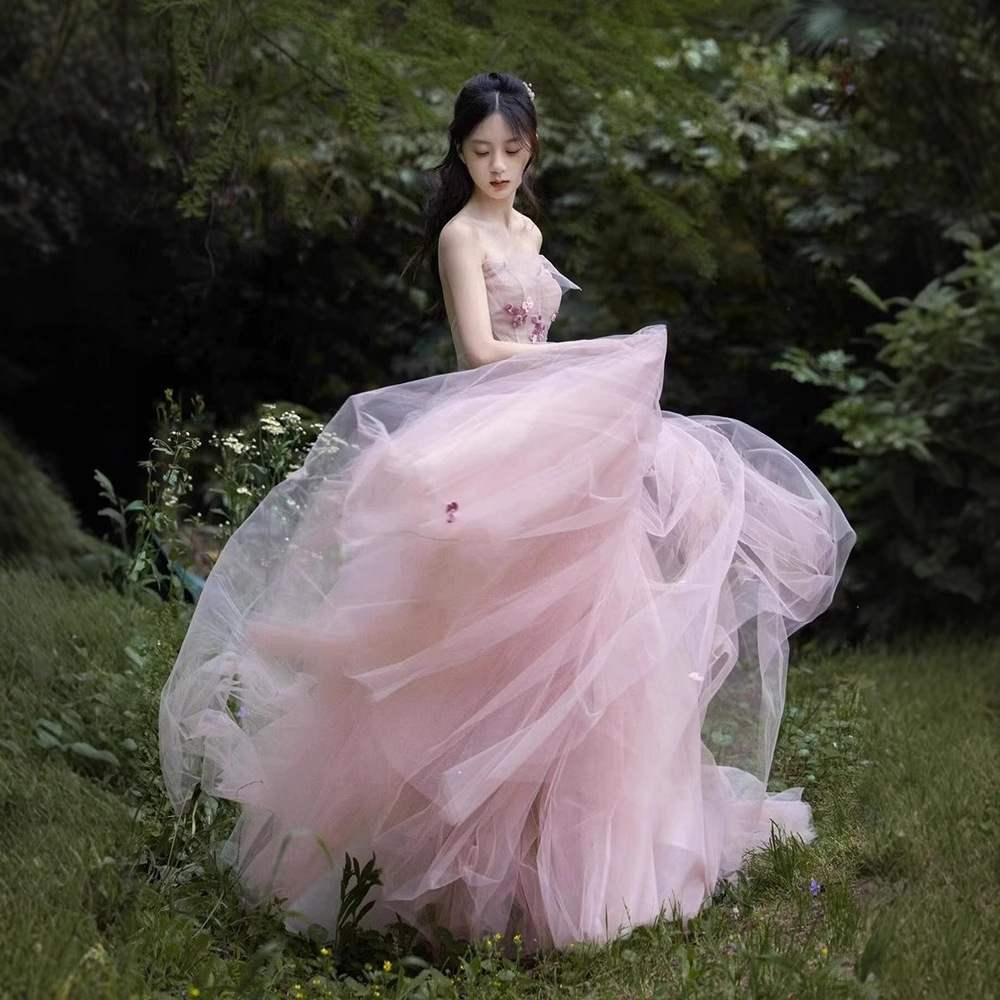 https://fulmo-img-server.com/dresscolory/285cdca1-a0c9-4b20-8ead-f2bf452f9975.jpg