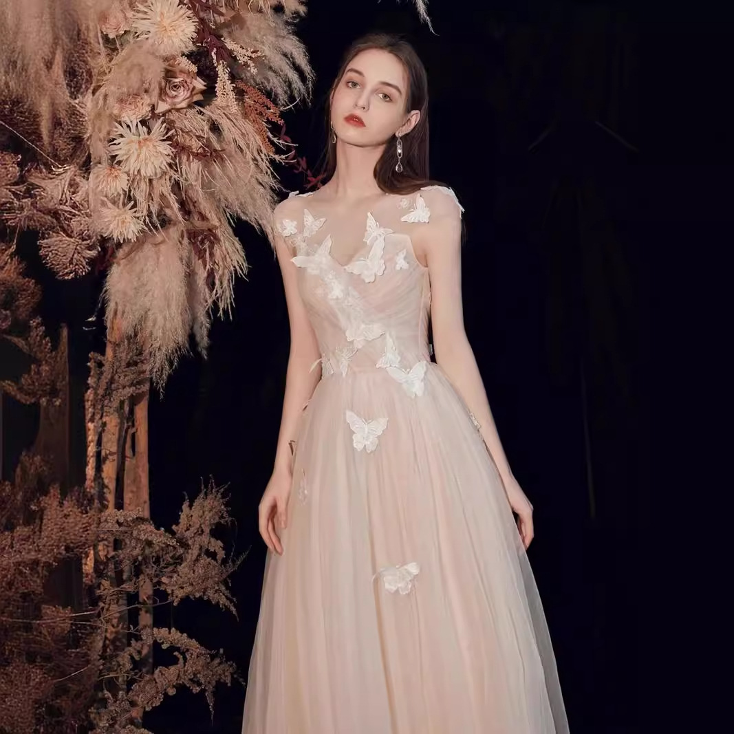 https://fulmo-img-server.com/dresscolory/2d43472b-ac46-48c7-bbd7-cf0d78d8ddf7.jpg