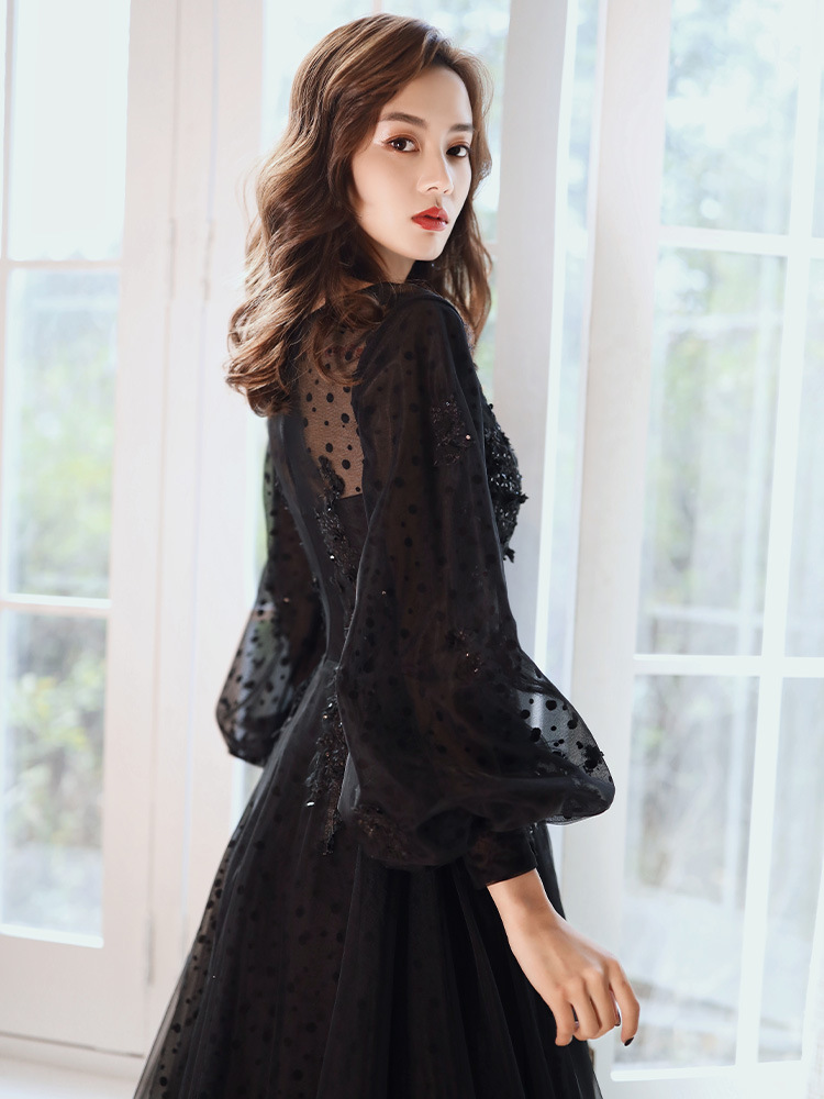 https://fulmo-img-server.com/dresscolory/328c7d94-3226-4729-8aeb-90a8a572c32c.jpg